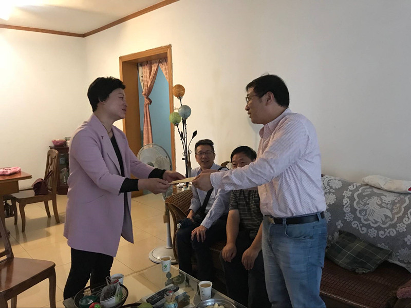 8BD744E13B67627011851F1A6F1FC60A.jpg D:\ZYD\工会\新闻稿\8BD744E13B67627011851F1A6F1FC60A.jpg