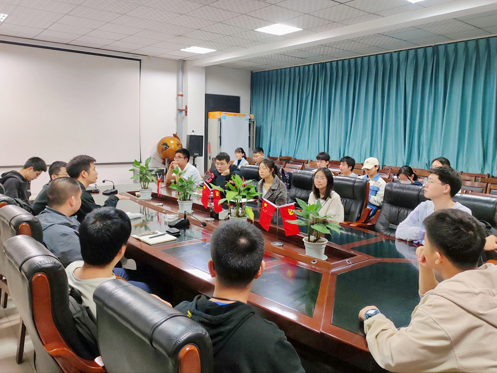 新葡萄88805官网召开考研复试交流会2_副本.jpg 新葡萄88805官网召开考研复试交流会2_副本.jpg